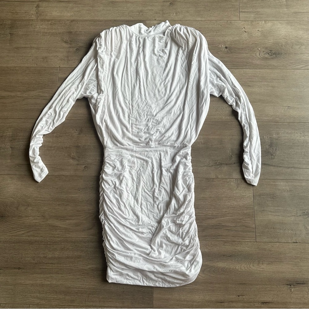 EUC JLuxLabel White Ruched Long Sleeve Dress - white - size medium - Picture 4 of 5